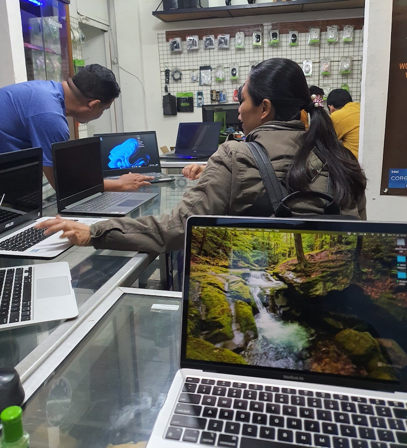 Jual macbook di Net Computer