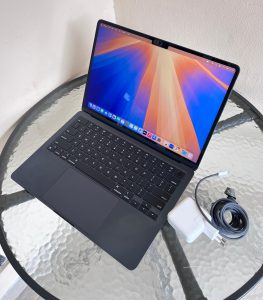 Jual Macbook Air M2 512GB