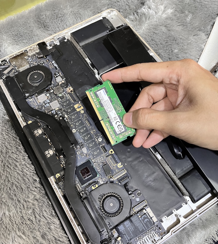 upgrade ram macbook