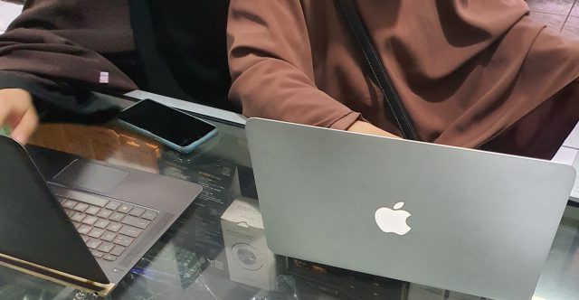 Jual macbook second