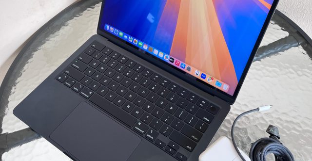 Jual Macbook Air M2 512GB
